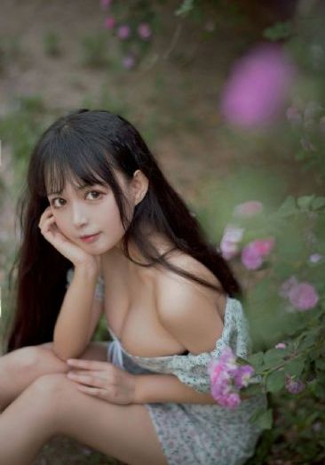 金梅瓶1