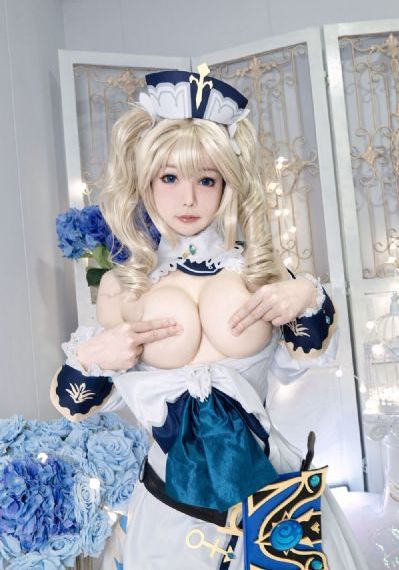 诱人的主妇hd语中字美丽的少妇