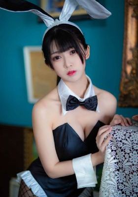 可疑的美容院在线看